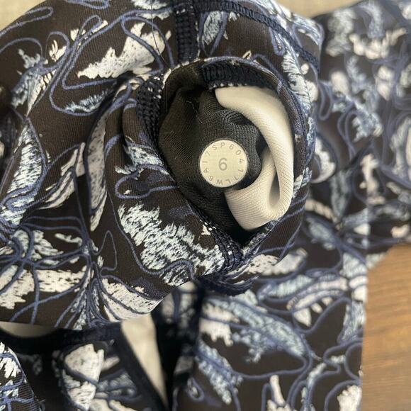 Lululemon Wunder Under Crop Leggings Blue Black Size 6 - Picture 7 of 7